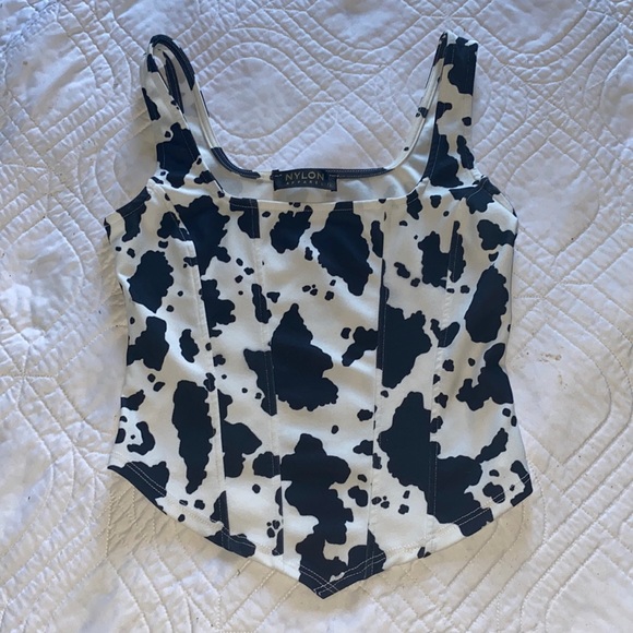Super cute cow print top new without tags size small fits true to size - Picture 1 of 5